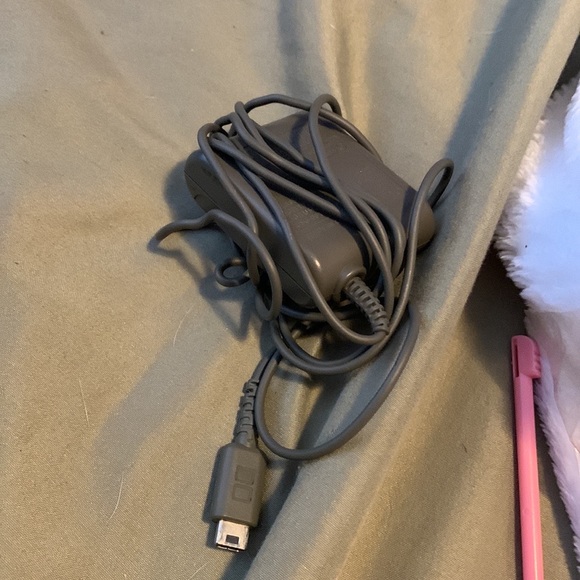 Nintendo ds lite (price is firm) - Picture 4 of 4